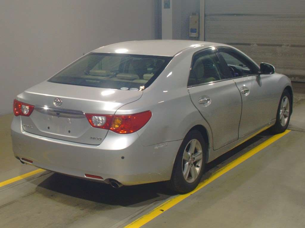 2012 Toyota Mark X GRX130[1]