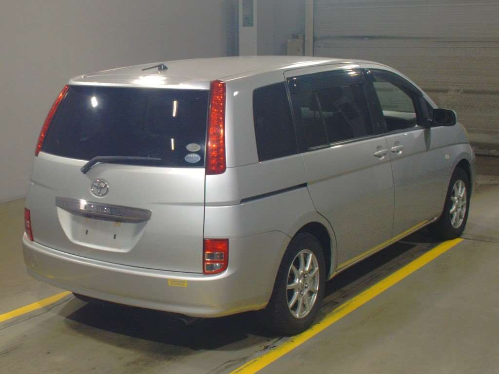 2006 Toyota Isis ANM10G[1]