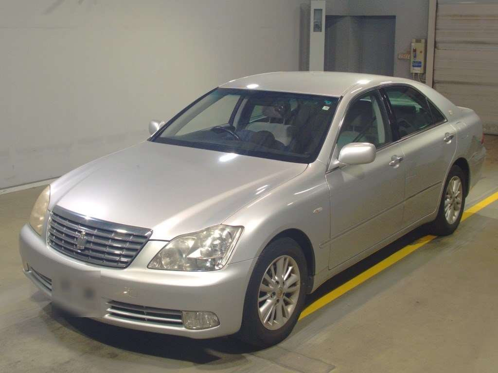 2005 Toyota Crown GRS182[0]