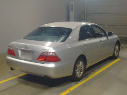 2005 Toyota Crown