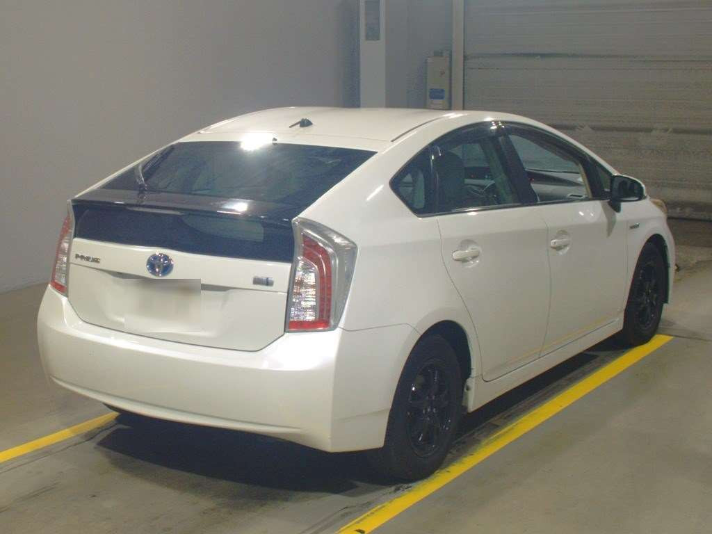 2012 Toyota Prius ZVW30[1]