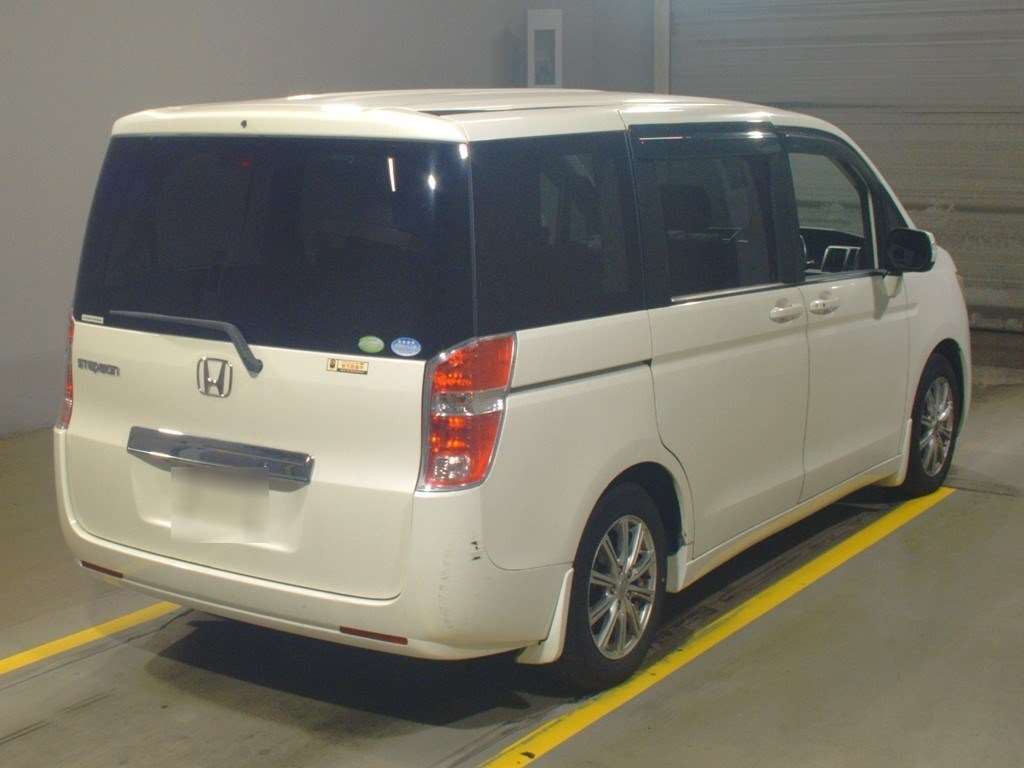 2012 Honda Step WGN RK1[1]