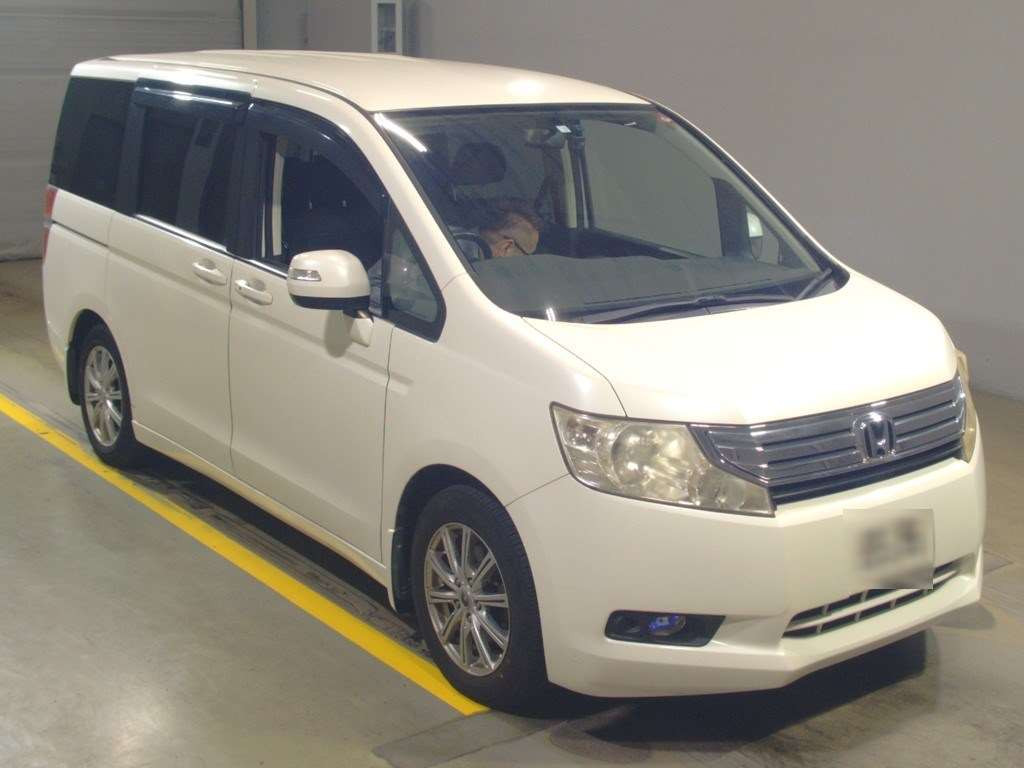 2012 Honda Step WGN RK1[2]