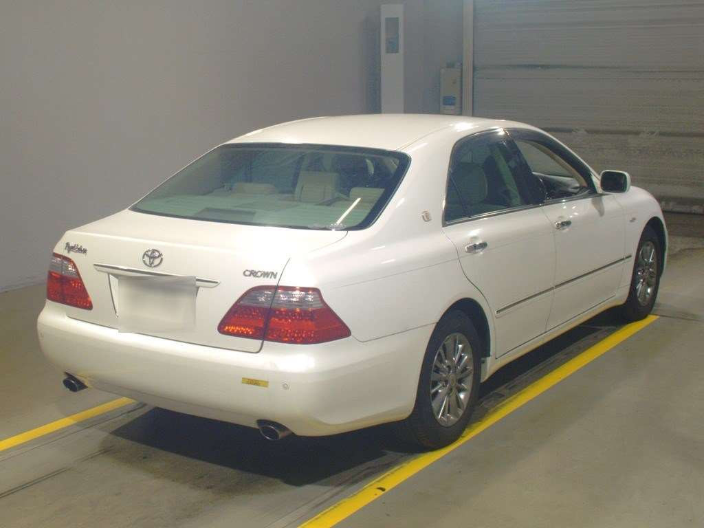 2007 Toyota Crown GRS180[1]