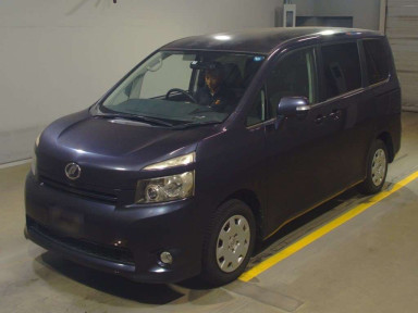 2007 Toyota Voxy