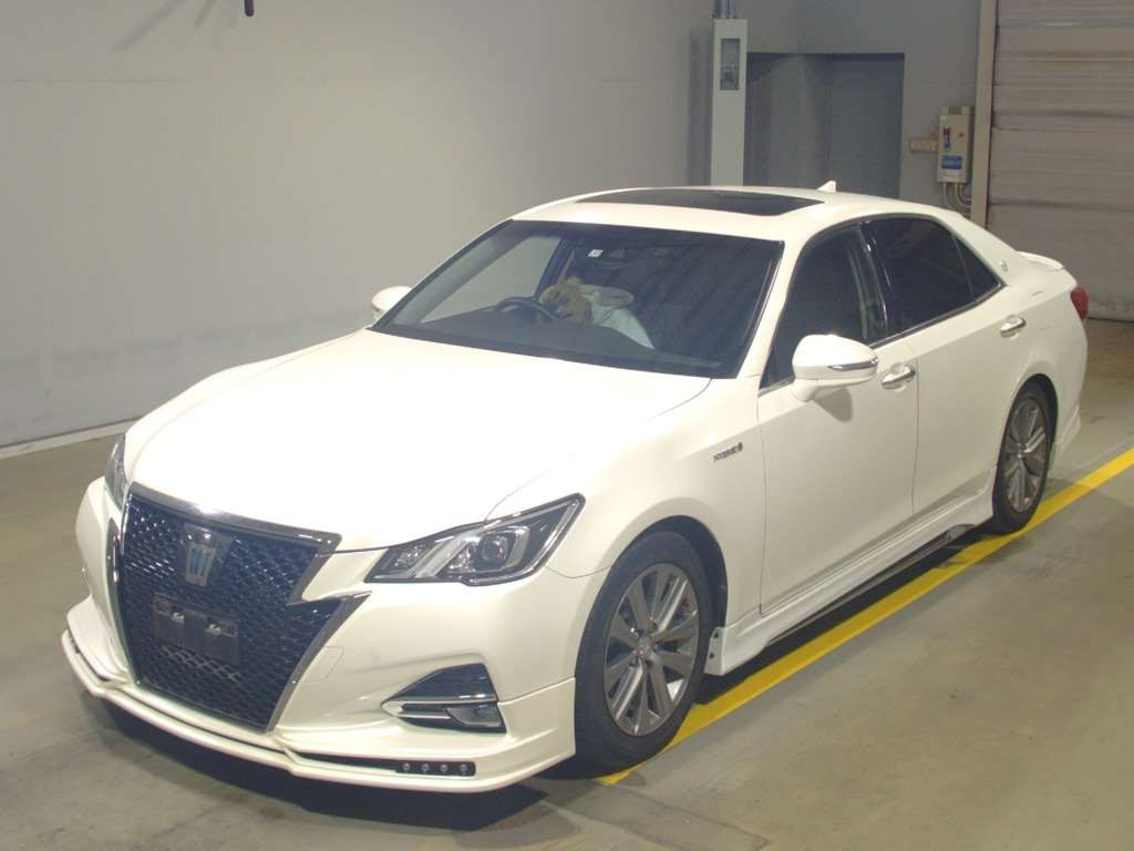 2017 Toyota Crown Hybrid AWS210[0]