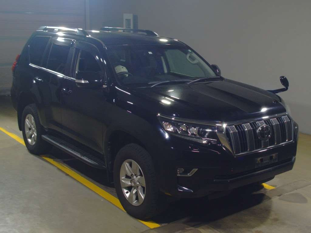 2020 Toyota Land Cruiser Prado GDJ150W[2]