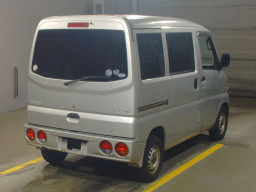 2002 Mitsubishi Minicab Van