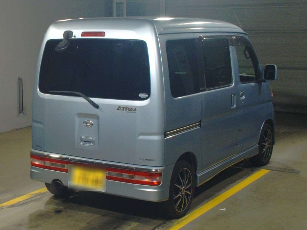 2006 Daihatsu Atrai Wagon S330G[1]