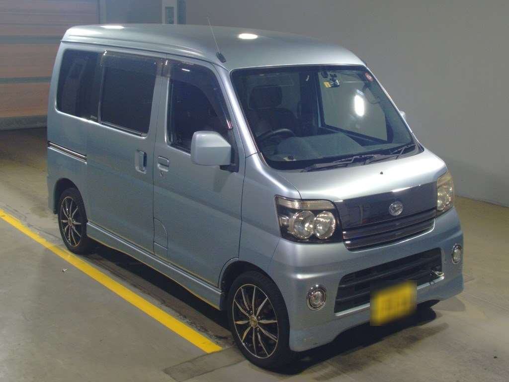 2006 Daihatsu Atrai Wagon S330G[2]