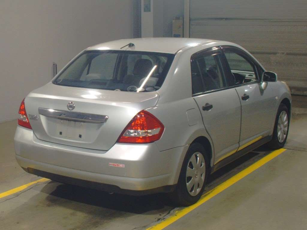 2008 Nissan Tiida Latio SC11[1]