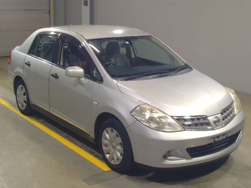 2008 Nissan Tiida Latio SC11[2]