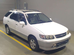 1998 Nissan Rnessa