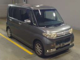 2009 Daihatsu Tanto