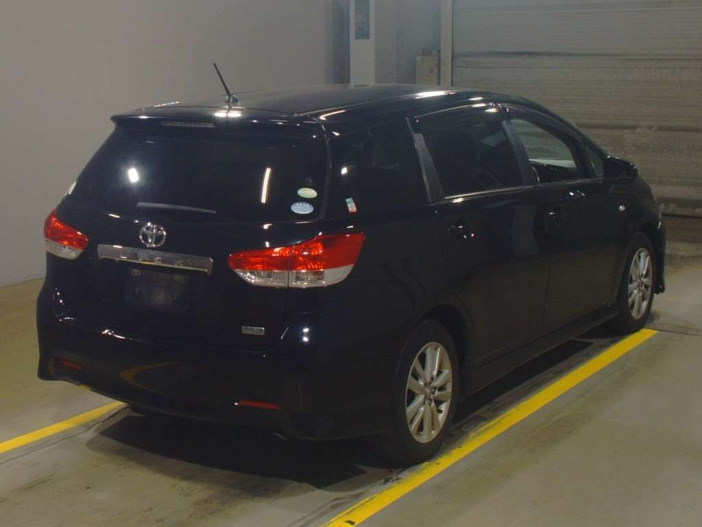 2011 Toyota Wish ZGE20W[1]