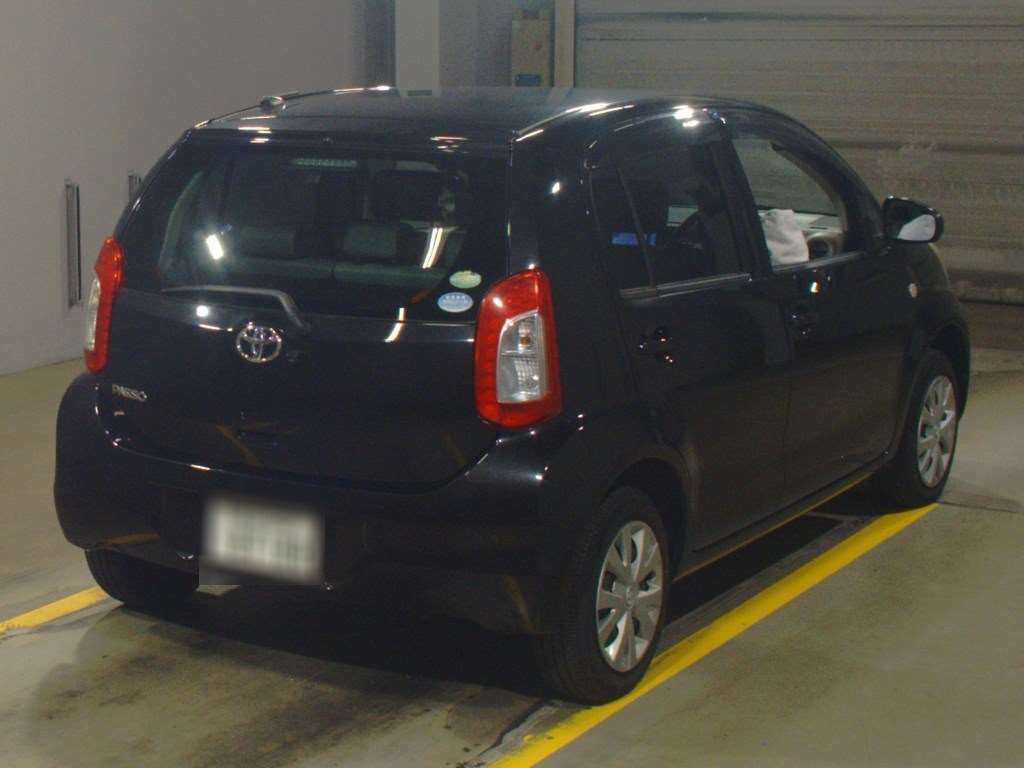 2014 Toyota Passo KGC30[1]