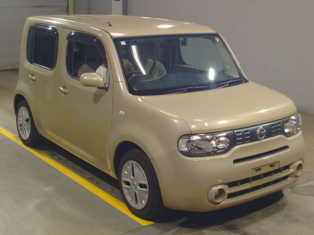 2010 Nissan Cube Z12[2]