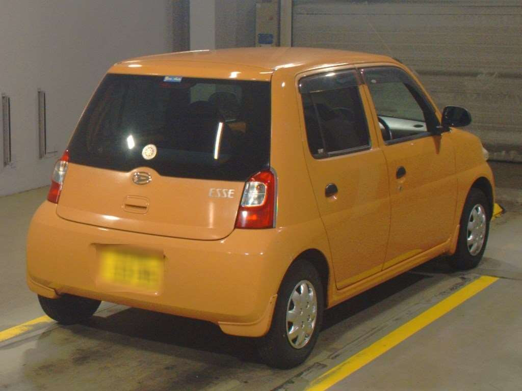 2009 Daihatsu Esse L235S[1]