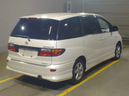 2000 Toyota Estima