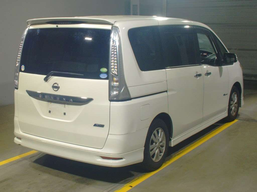 2013 Nissan Serena HC26[1]