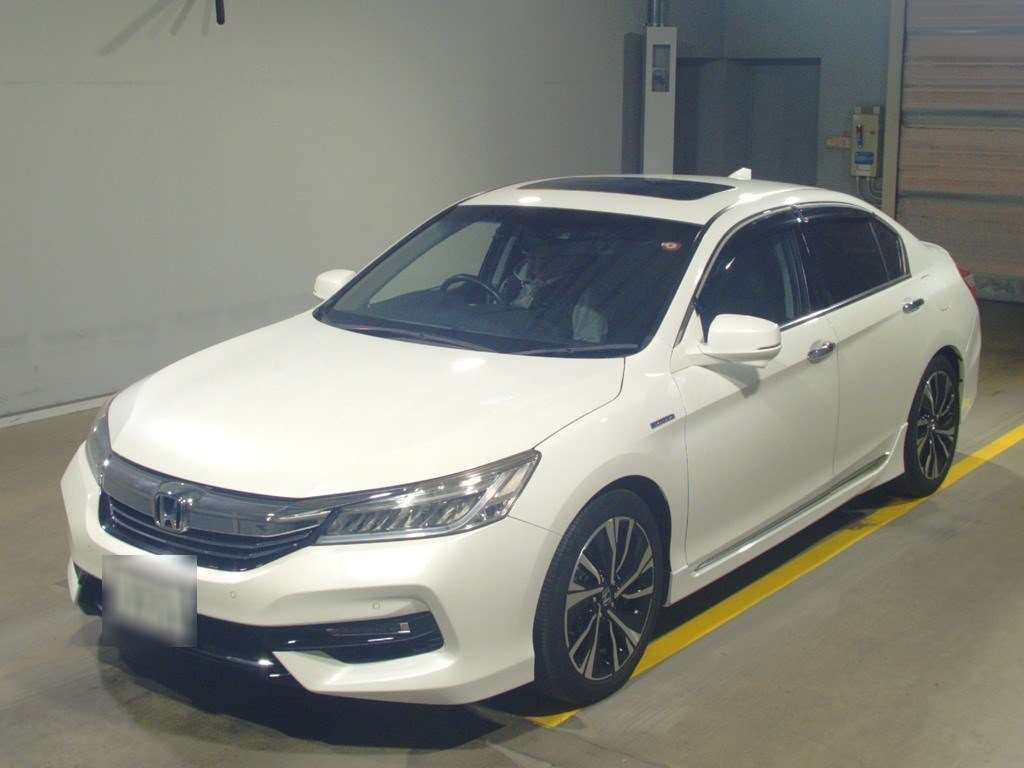 2016 Honda Accord Hybrid CR7[0]