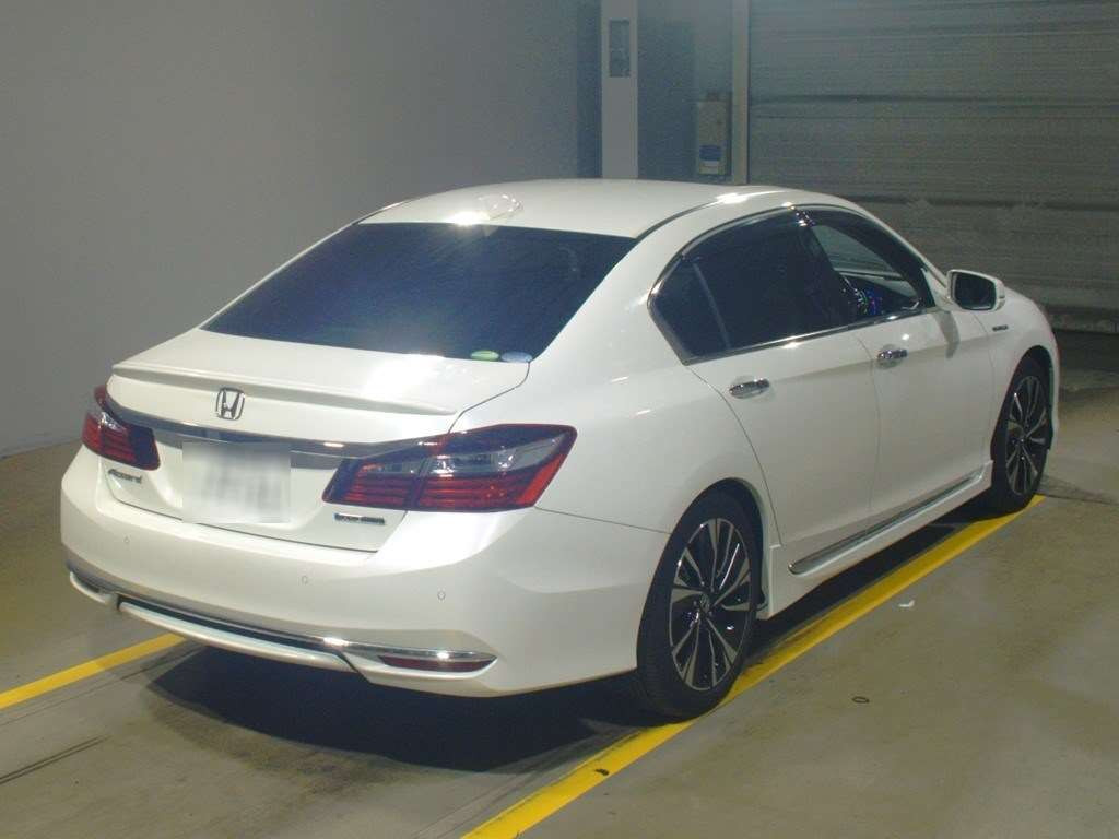 2016 Honda Accord Hybrid CR7[1]