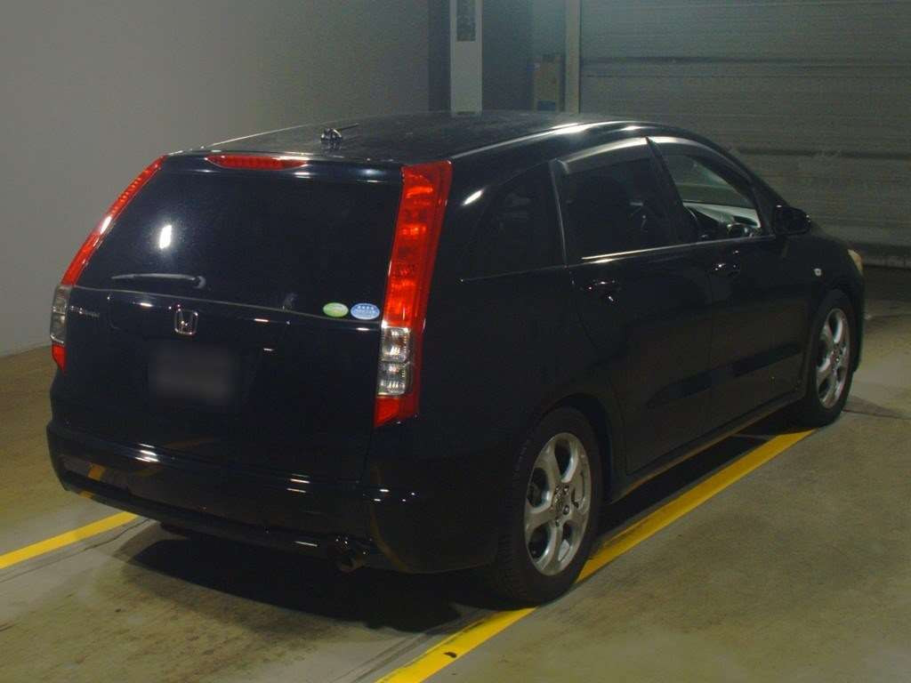 2007 Honda Stream RN6[1]