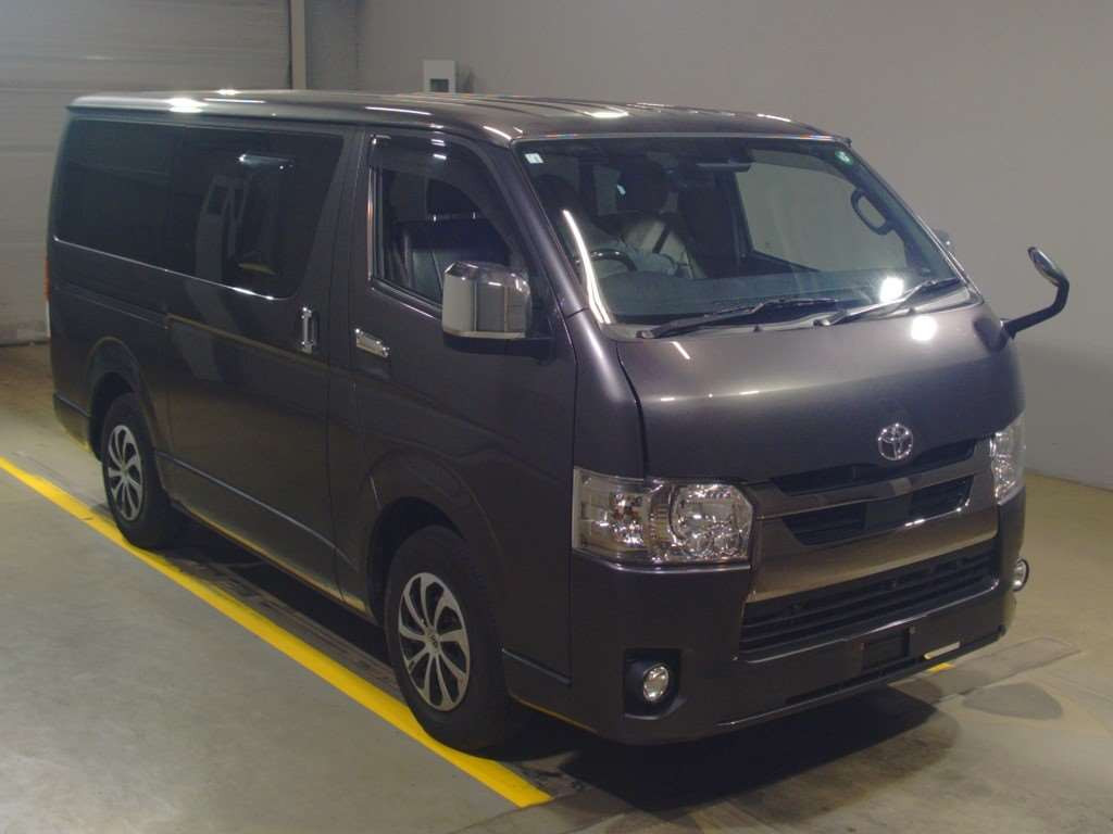 2021 Toyota Hiace Van TRH200V[2]