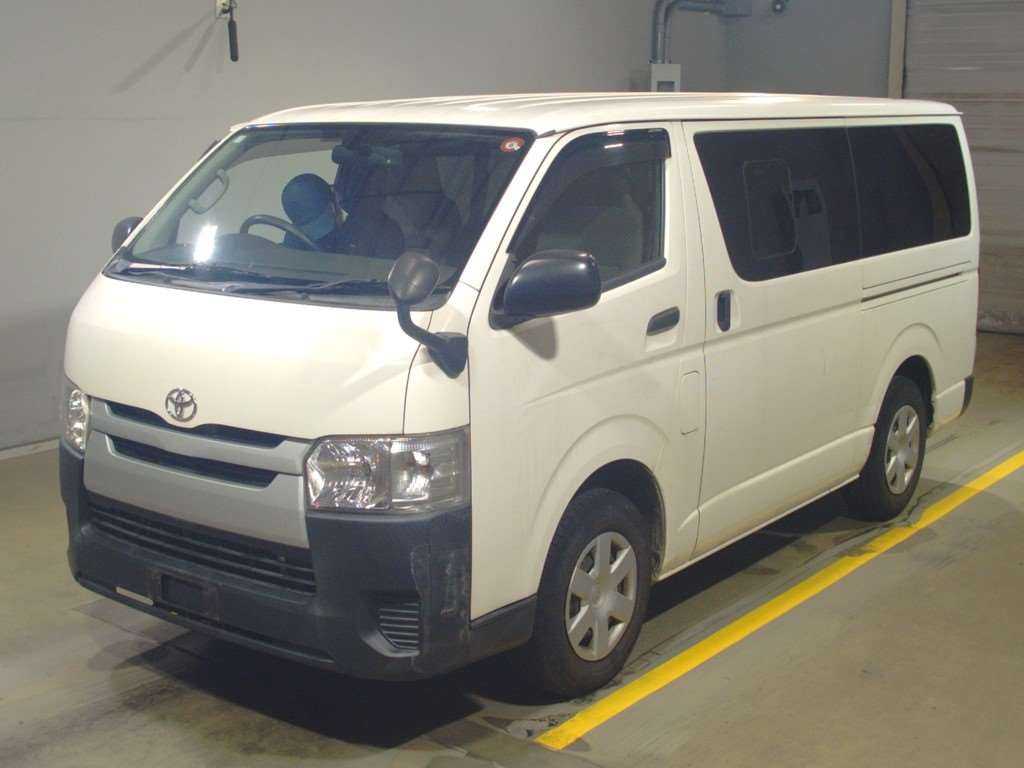 2017 Toyota Hiace Van TRH200V[0]