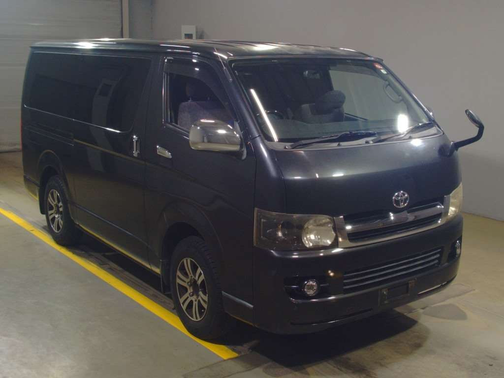 2006 Toyota Regiusace Van TRH200V[2]