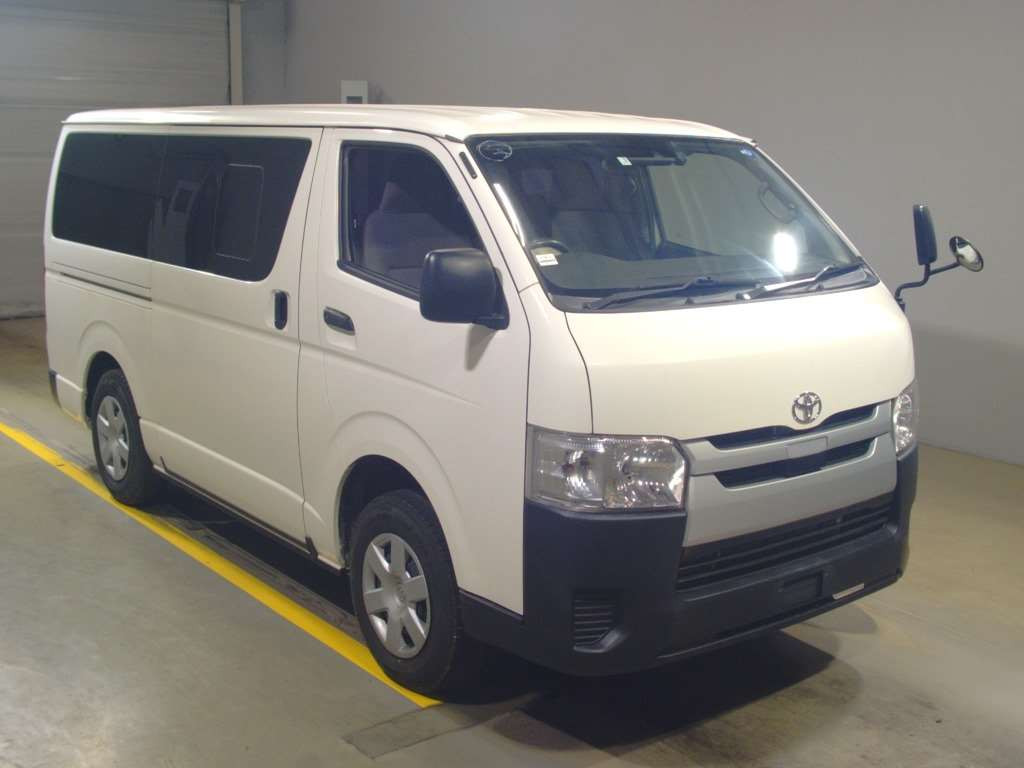 2019 Toyota Hiace Van GDH206V[2]