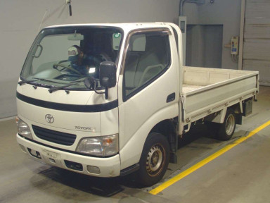 2004 Toyota Toyoace Truck