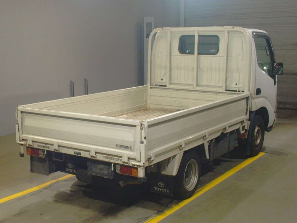 2004 Toyota Toyoace Truck TRY220[1]