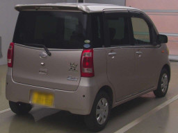 2010 Daihatsu Tanto exe