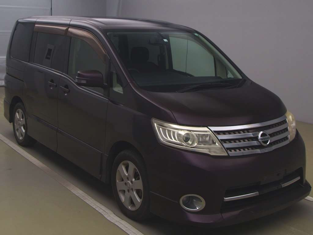 2010 Nissan Serena CC25[2]