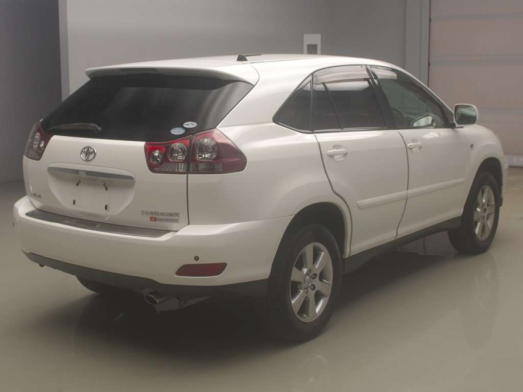 2005 Toyota Harrier ACU30W[1]