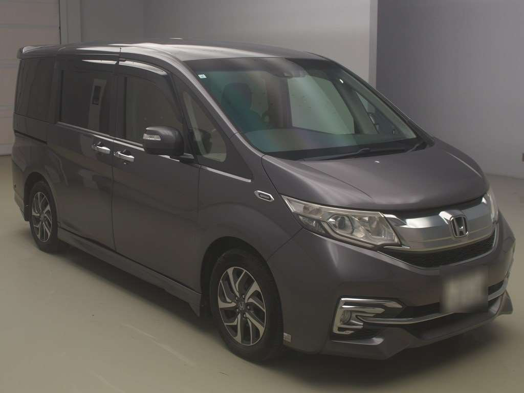 2015 Honda Step WGN Spada RP3[2]