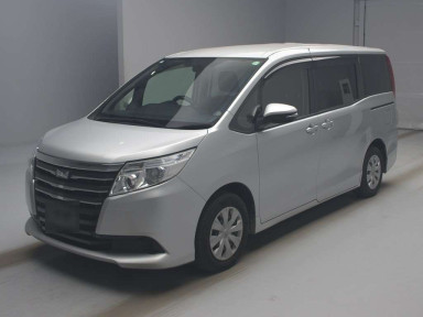 2017 Toyota Noah