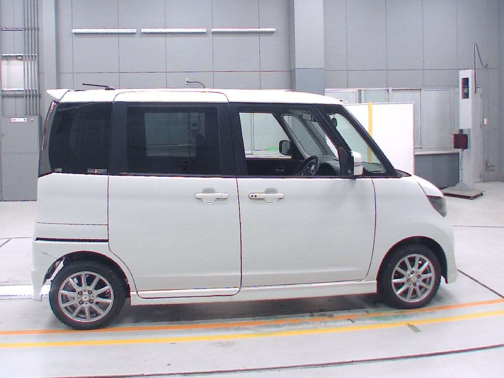 2013 Suzuki Palette SW MK21S[2]