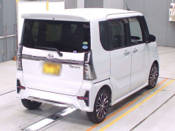 2020 Daihatsu Tanto Custom