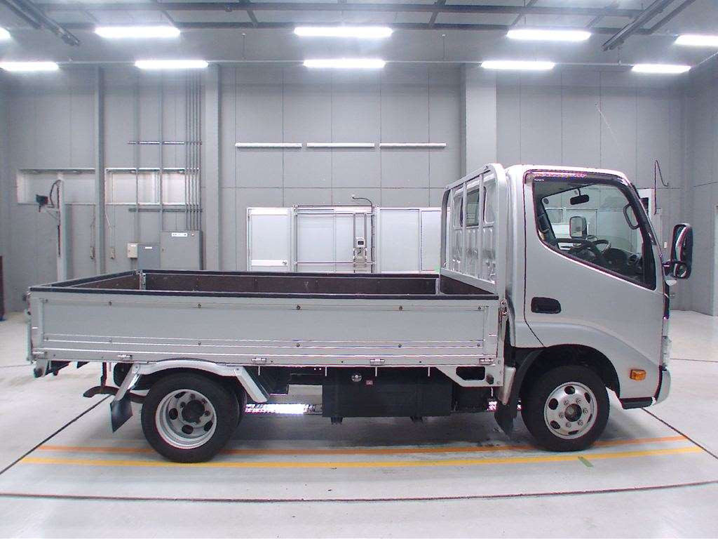 2019 Toyota Dyna Truck KDY231[2]