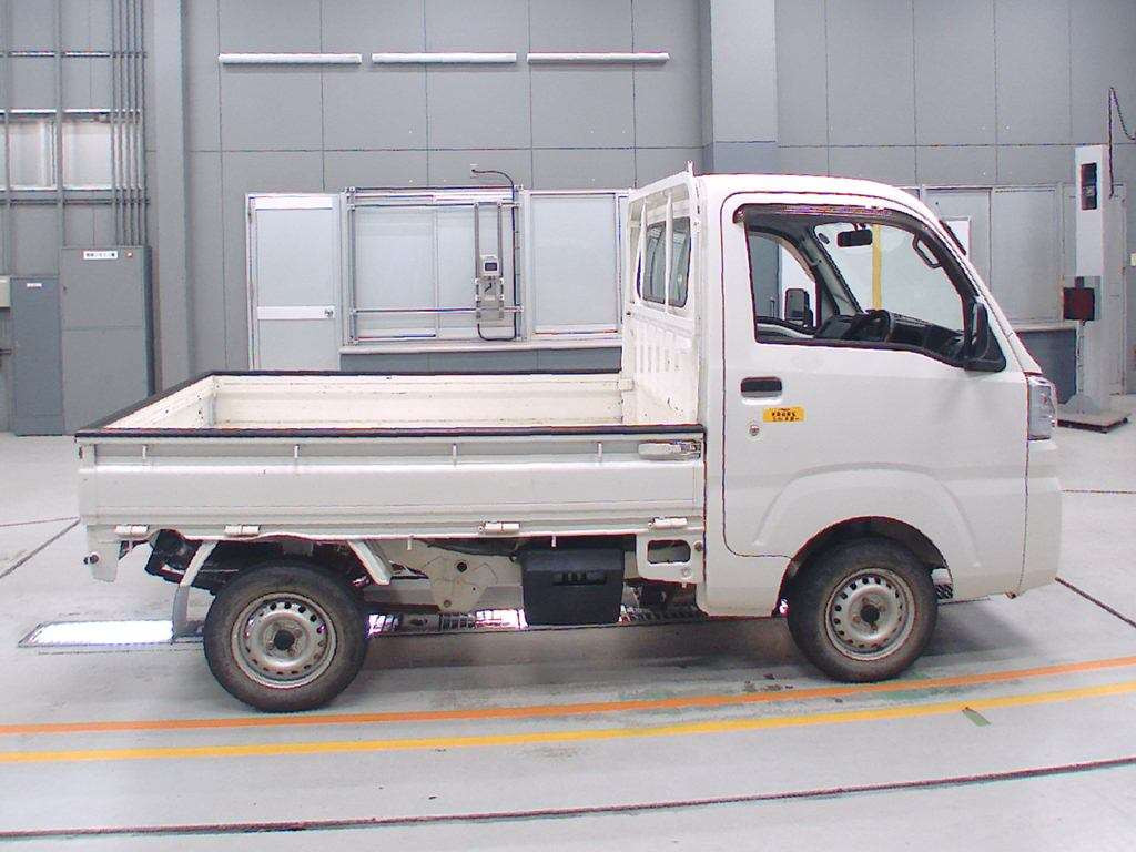 2015 Daihatsu Hijet Truck S510P[2]