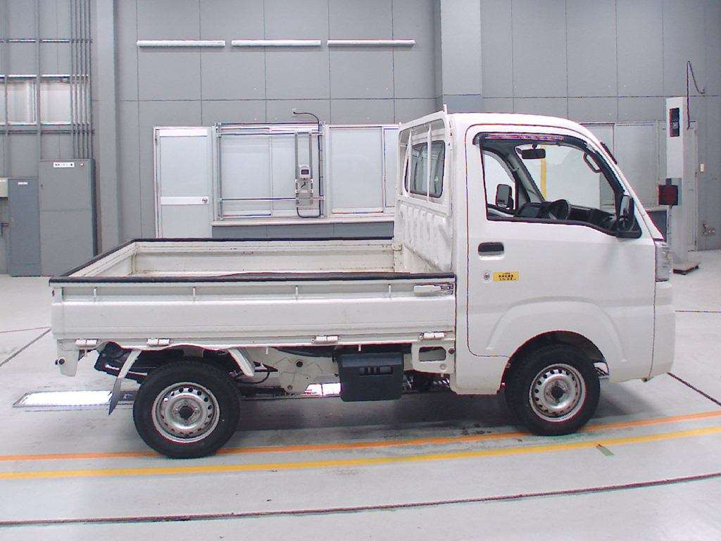 2019 Daihatsu Hijet Truck S510P[2]