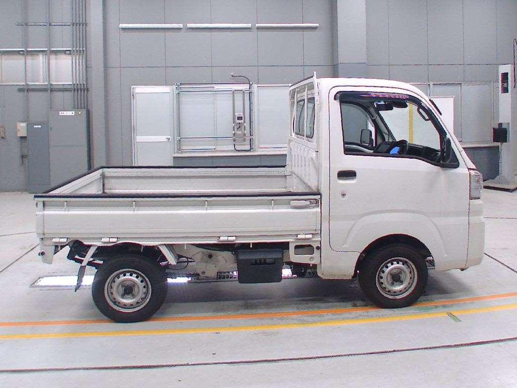 2019 Daihatsu Hijet Truck S510P[2]