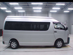 2015 Toyota Hiace Commuter