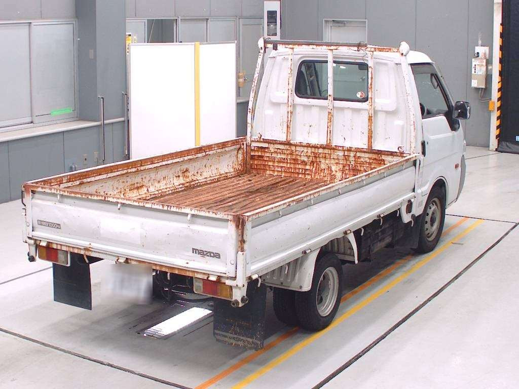 2006 Mazda Bongo Truck SKF2T[1]