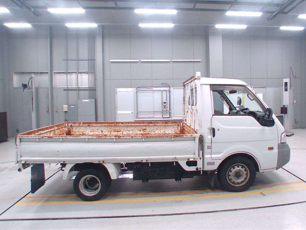 2006 Mazda Bongo Truck SKF2T[2]