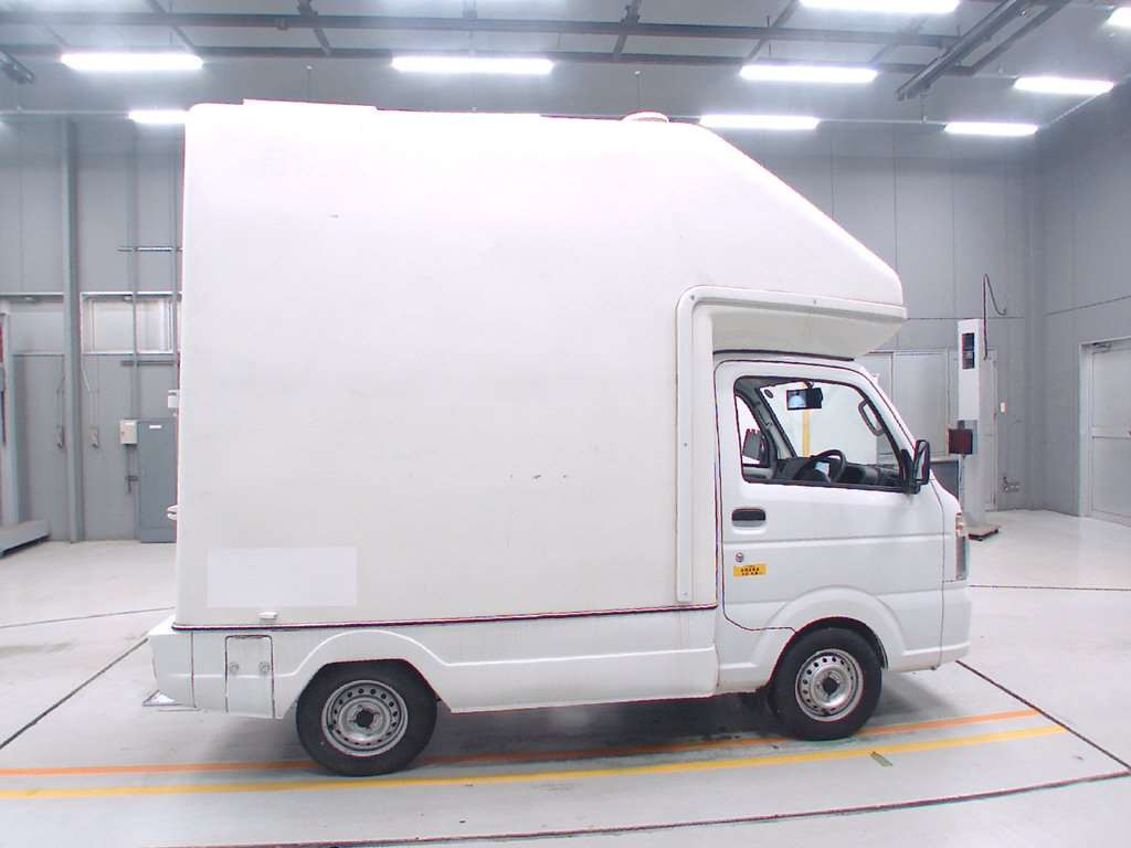 2018 Suzuki Carry Truck DA16T[2]