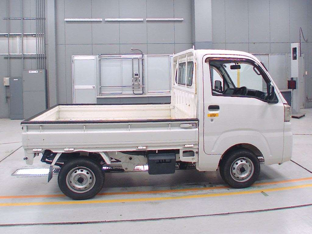 2015 Daihatsu Hijet Truck S510P[2]