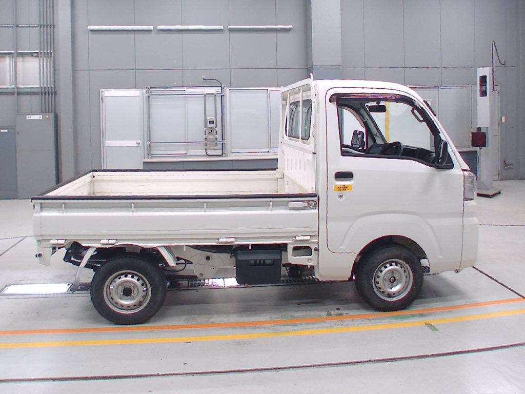 2018 Daihatsu Hijet Truck S510P[2]